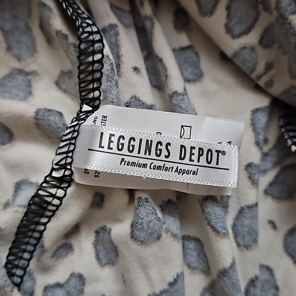 Leopard Print Joggers With Pockets Soft Material Stretchy Drawstring Waist - Picture 7 of 16